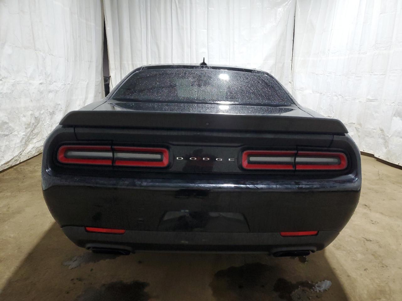 DODGE CHALLENGER SRT HELLCAT 2021