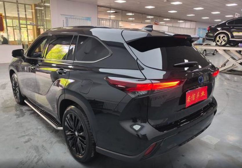 TOYOTA HIGHLANDER HYBRID Knight Edition 2022