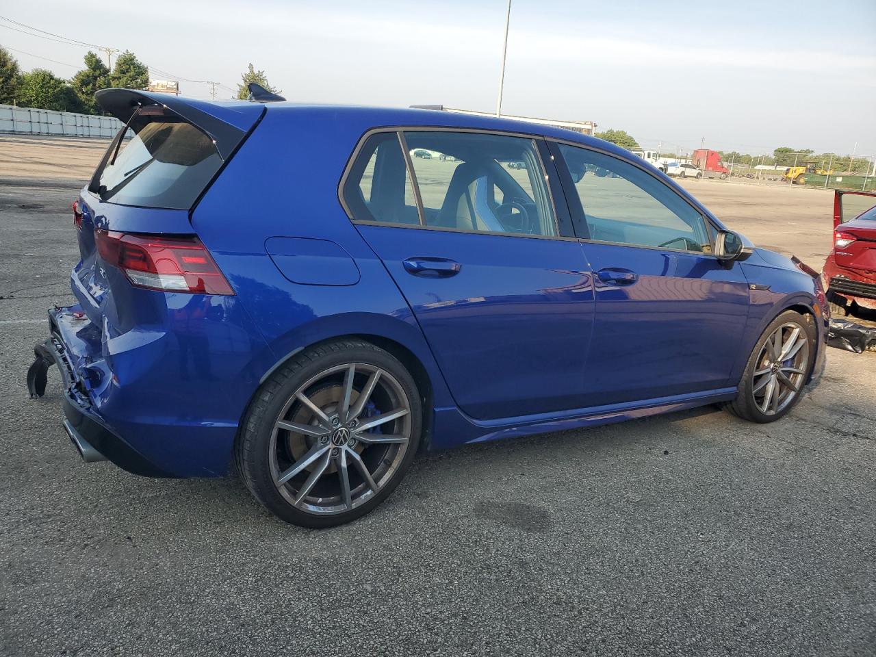 VOLKSWAGEN GOLF R 2024