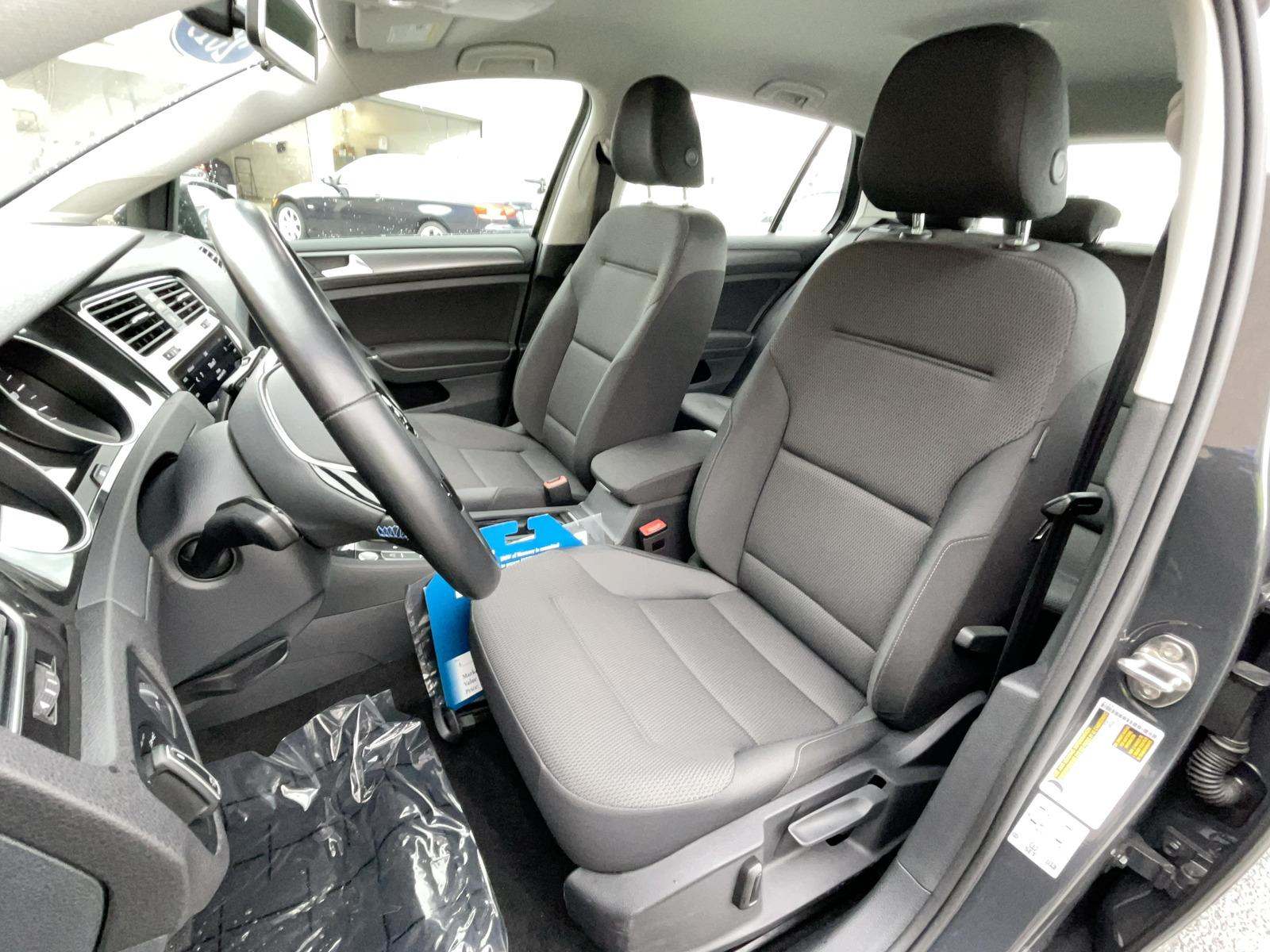 Volkswagen e-Golf SE 2019