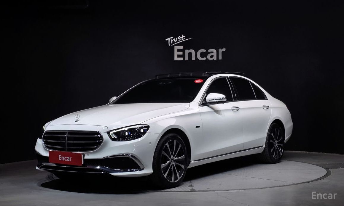 2021 Mercedes-Benz E-Класс V (W213, S213, C238) Рестайлинг E300e 4MATIC Exclusive с пробегом 40 270 км