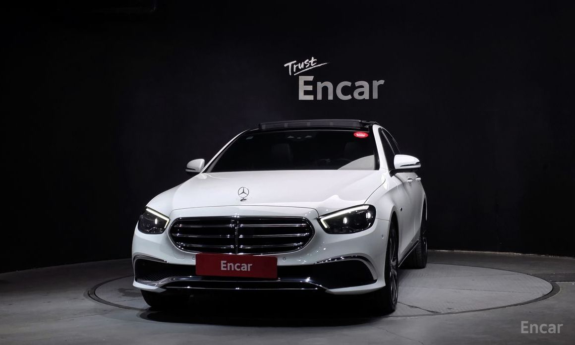 2021 Mercedes-Benz E-Класс V (W213, S213, C238) Рестайлинг E300e 4MATIC Exclusive с пробегом 40 270 км