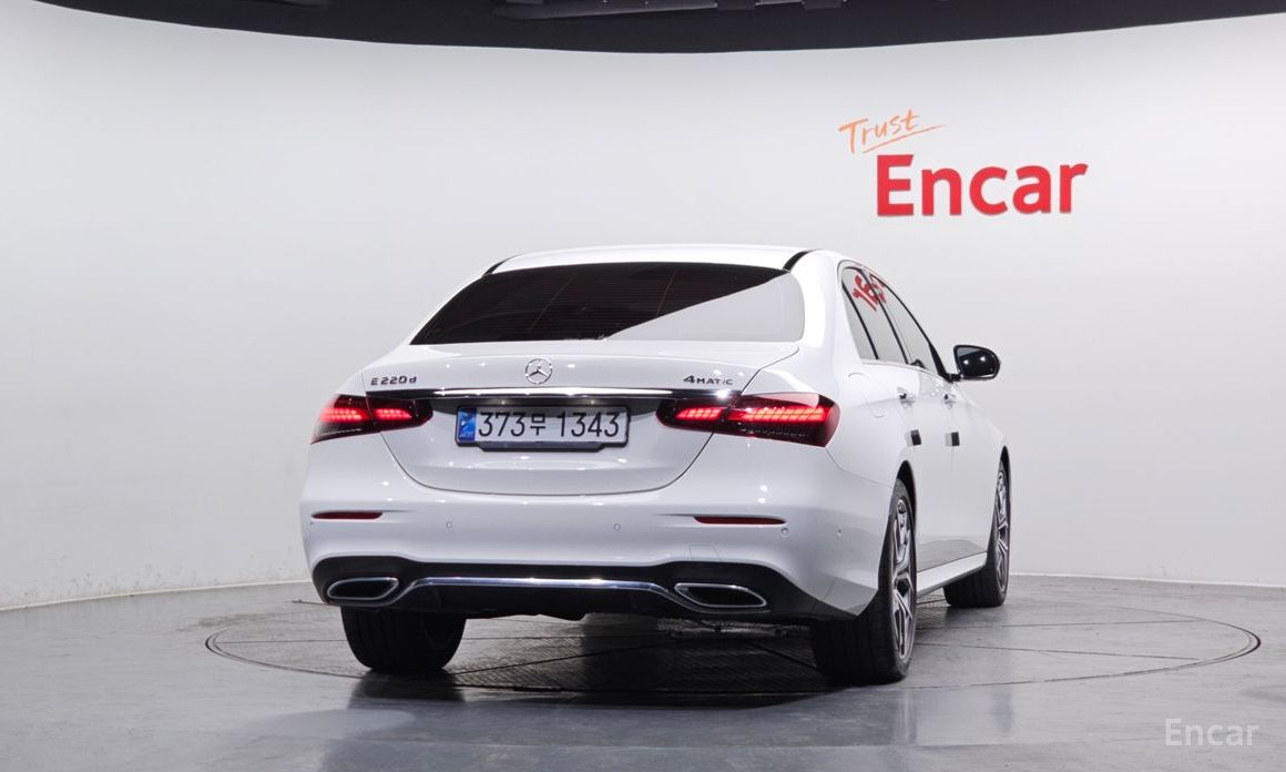 2022 Mercedes-Benz E-Класс V (W213, S213, C238) Рестайлинг E220d 4MATIC AMG Line с пробегом 43 749 км