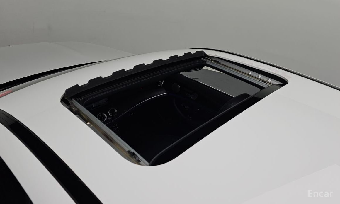 2022 Mercedes-Benz E-Класс V (W213, S213, C238) Рестайлинг E220d 4MATIC AMG Line с пробегом 43 749 км