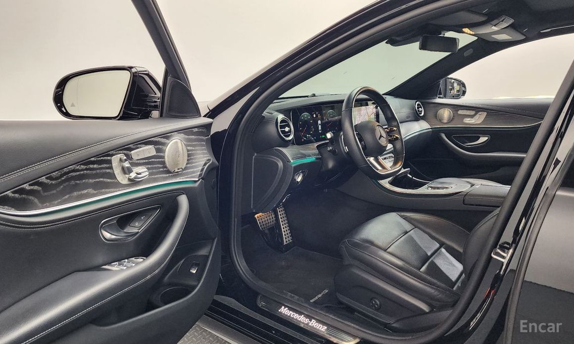 2022 Mercedes-Benz E-Класс V (W213, S213, C238) Рестайлинг E350 4MATIC AMG Line с пробегом 46 861 км