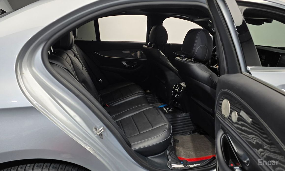 2022 Mercedes-Benz E-Класс V (W213, S213, C238) Рестайлинг E350 4MATIC AMG Line с пробегом 68 552 км