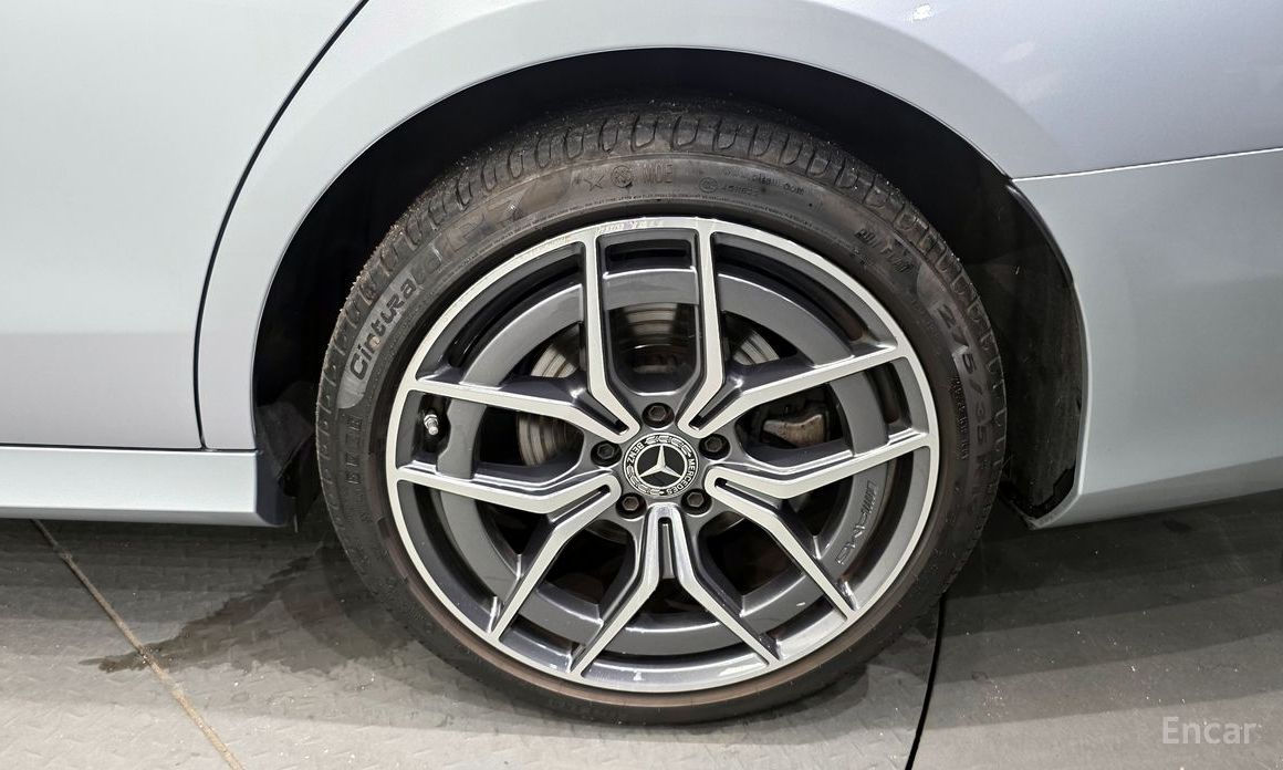 2021 Mercedes-Benz E-Класс V (W213, S213, C238) Рестайлинг E220d 4MATIC AMG Line с пробегом 52 638 км