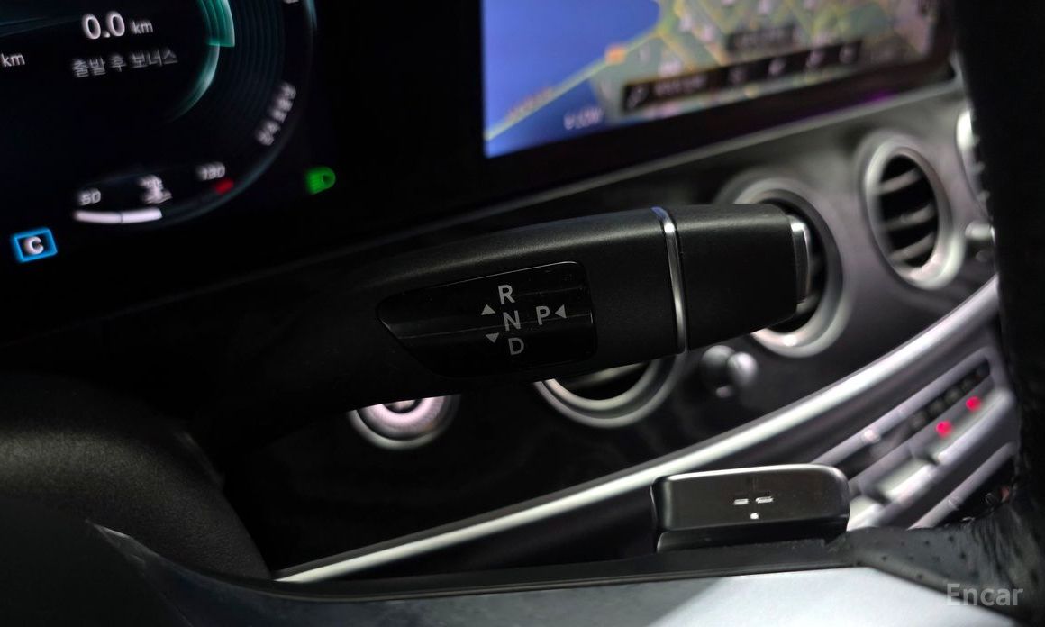 2021 Mercedes-Benz E-Класс V (W213, S213, C238) Рестайлинг E220d 4MATIC AMG Line с пробегом 52 638 км
