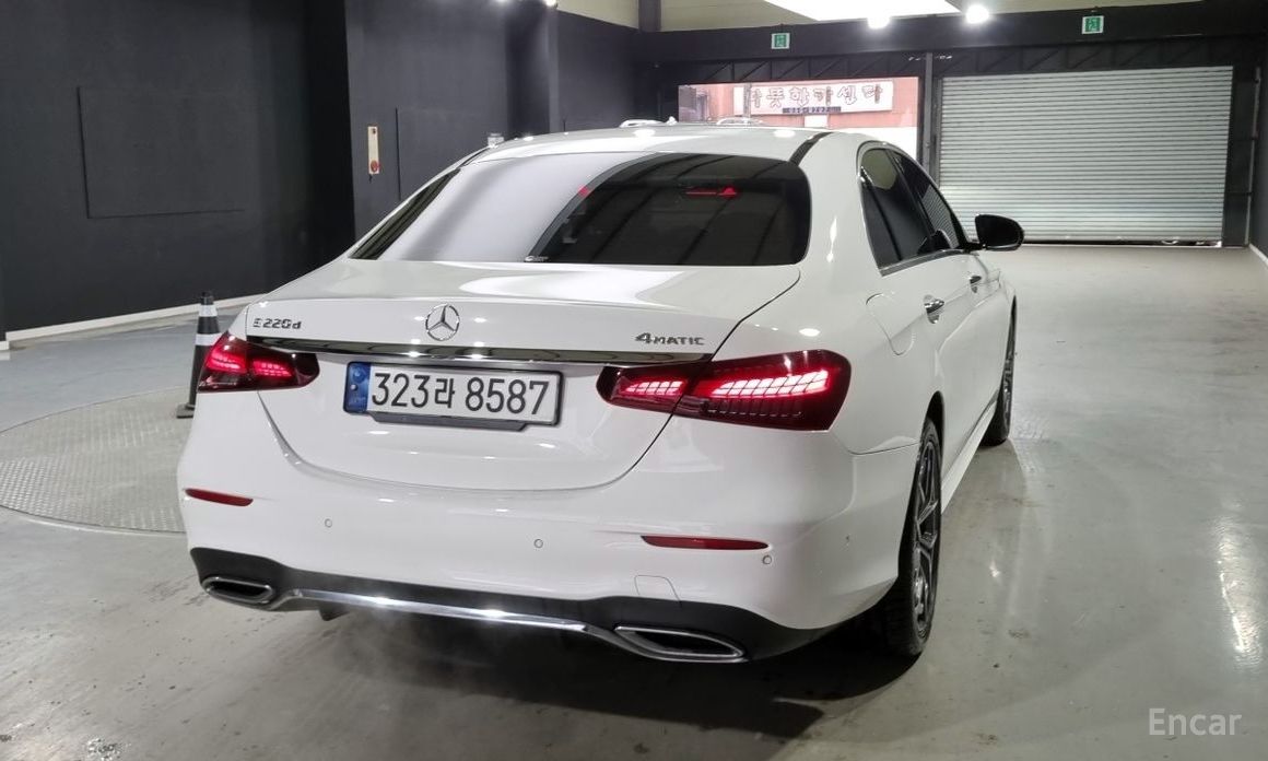 2022 Mercedes-Benz E-Класс V (W213, S213, C238) Рестайлинг E220d 4MATIC AMG Line с пробегом 48 000 км