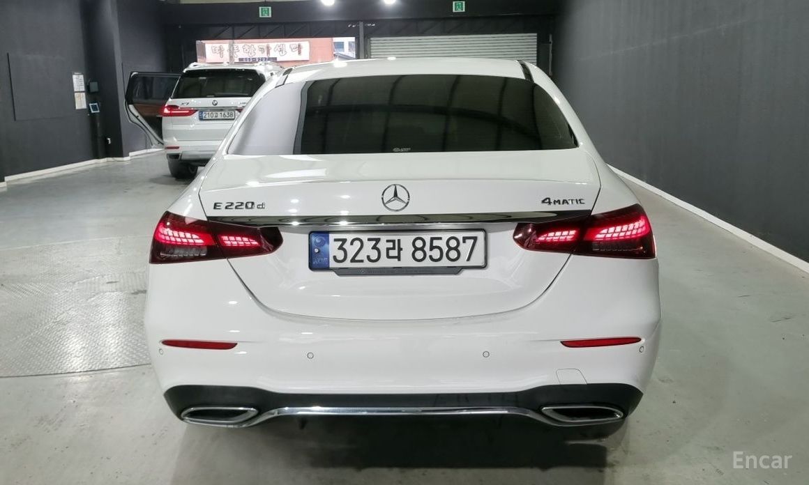 2022 Mercedes-Benz E-Класс V (W213, S213, C238) Рестайлинг E220d 4MATIC AMG Line с пробегом 48 000 км