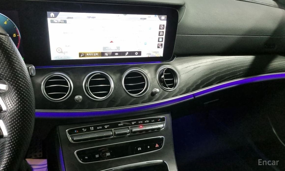 2022 Mercedes-Benz E-Класс V (W213, S213, C238) Рестайлинг E220d 4MATIC AMG Line с пробегом 48 000 км