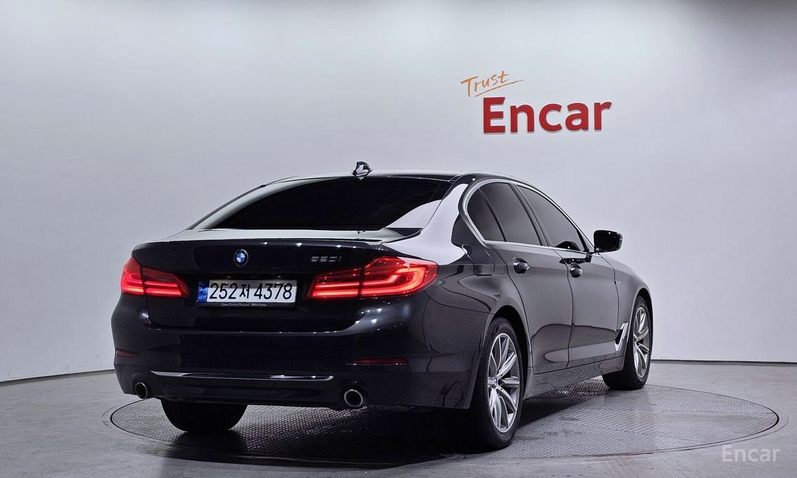 2019 BMW 5 серии VII (G30/G31) 520i Luxury с пробегом 80 531 км