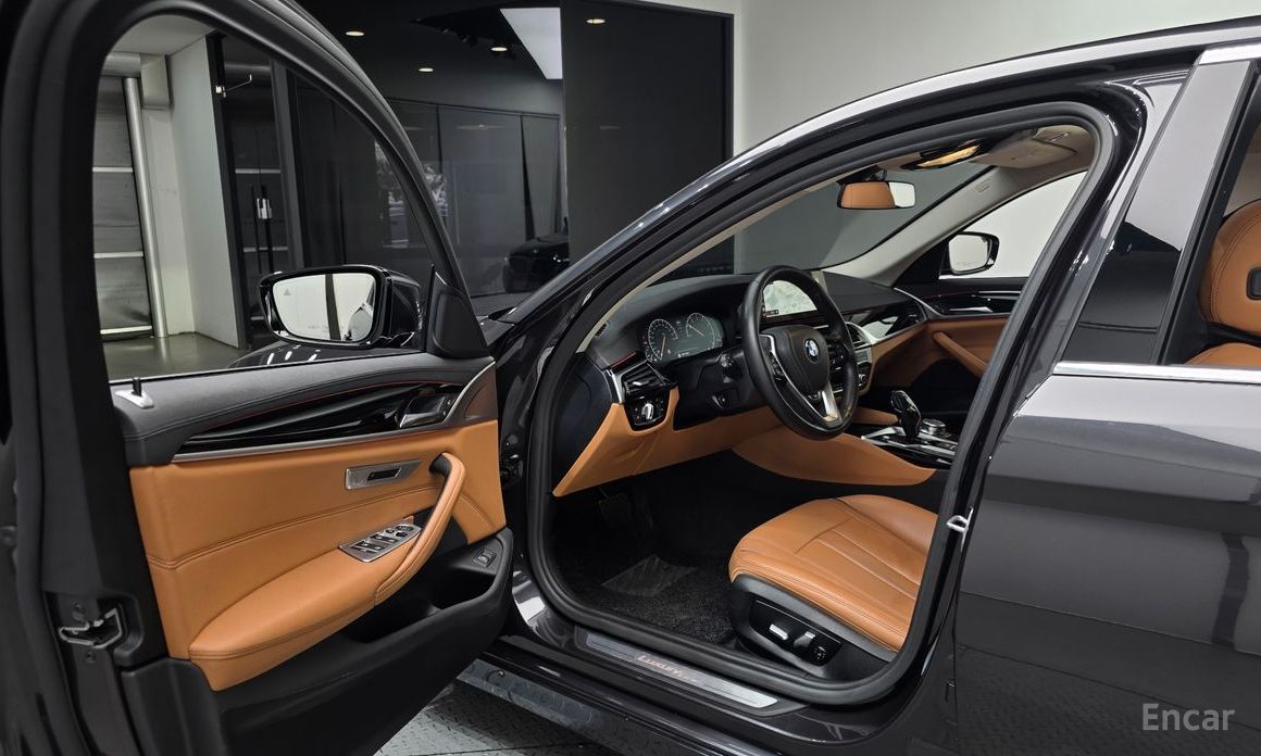 2019 BMW 5 серии VII (G30/G31) 520i Luxury с пробегом 80 531 км