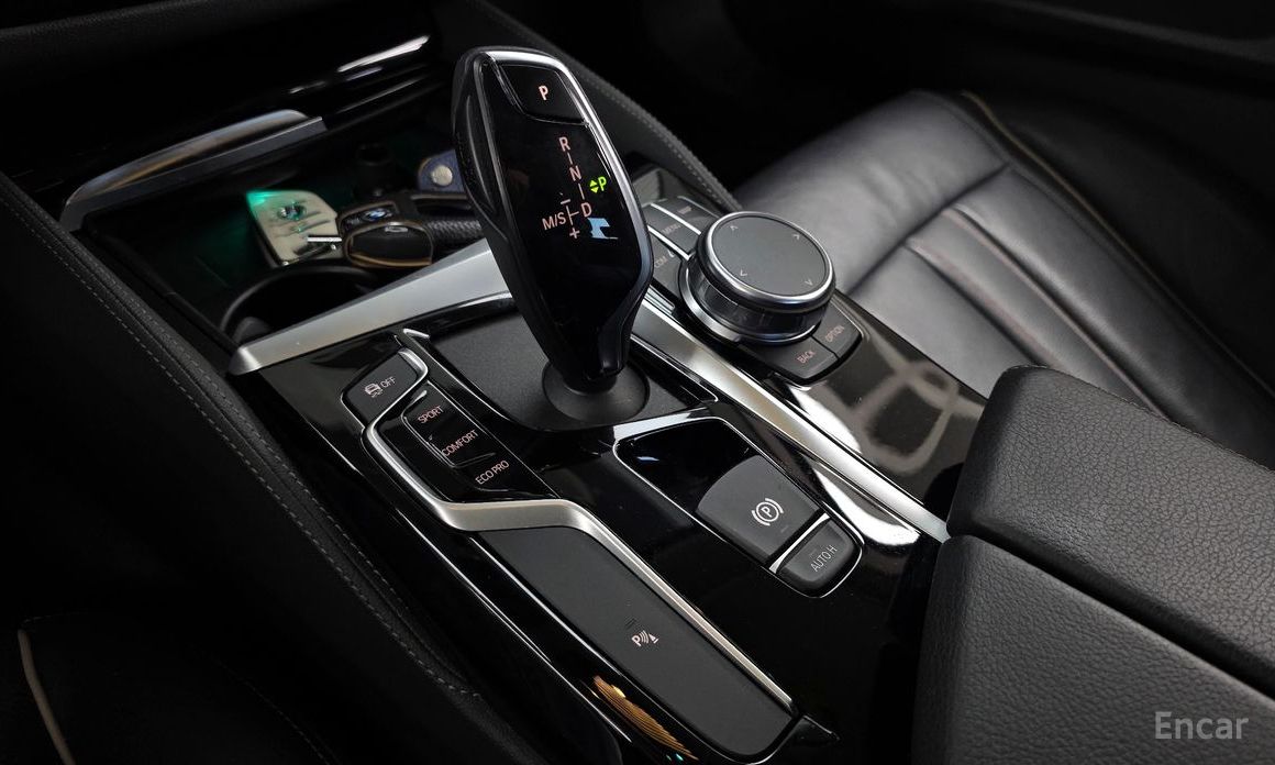 2018 BMW 5 серии VII (G30/G31) 520i Luxury с пробегом 57 806 км