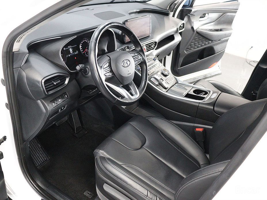 2021 Hyundai Santa Fe IV Рестайлинг Diesel 2.2 4WD Premium с пробегом 67 468 км