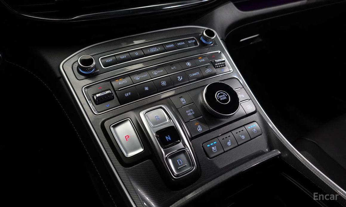 2021 Hyundai Santa Fe IV Рестайлинг Diesel 2.2 2WD Prestige с пробегом 15 710 км