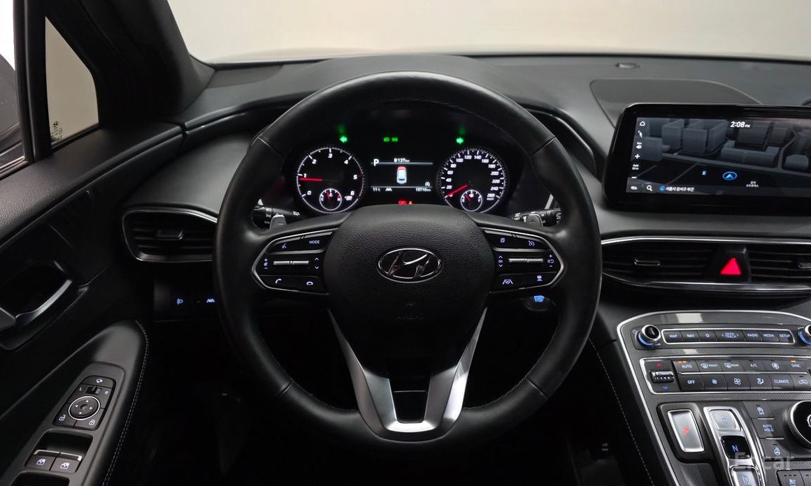 2021 Hyundai Santa Fe IV Рестайлинг Diesel 2.2 2WD Prestige с пробегом 15 710 км