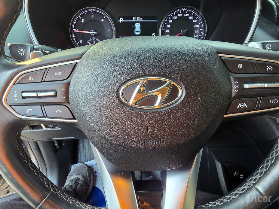 2021 Hyundai Santa Fe IV Рестайлинг Diesel 2.2 2WD Premium Choice с пробегом 64 122 км