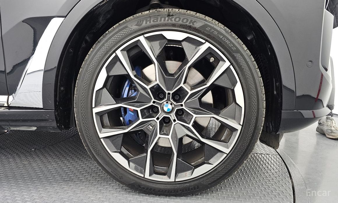 2023 BMW X7 I (G07) Рестайлинг xDrive 40i M Sport 7STR с пробегом 29 092 км