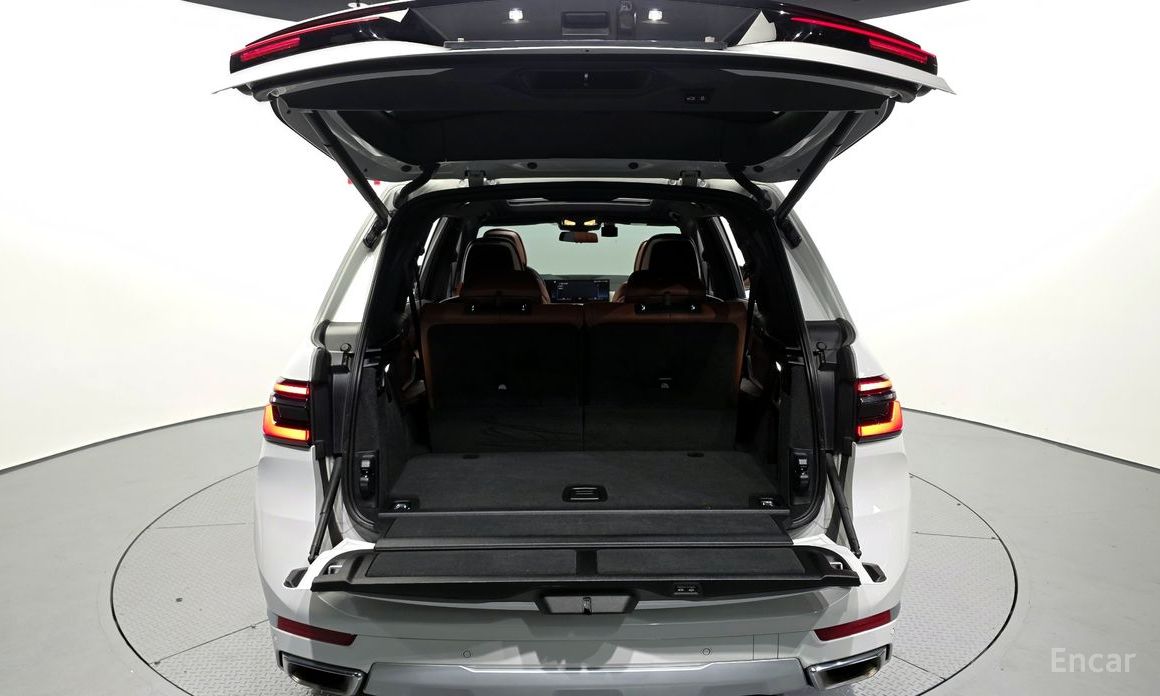 2023 BMW X7 I (G07) Рестайлинг xDrive 40d Design Pure Excellence 6-Seater с пробегом 41 024 км