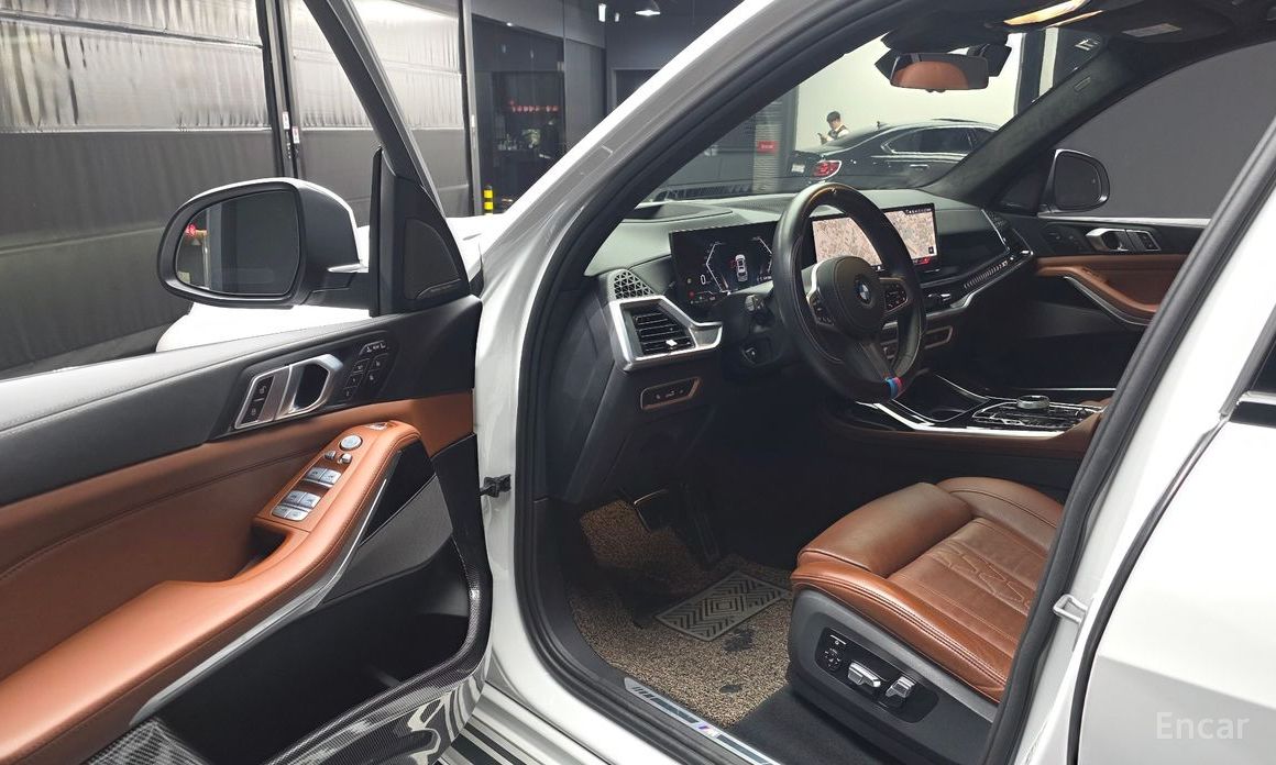 2023 BMW X7 I (G07) Рестайлинг xDrive 40i M Sport 6STR с пробегом 22 253 км