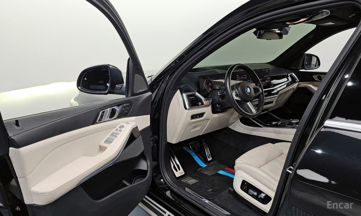 2023 BMW X7 I (G07) Рестайлинг xDrive 40i M Sport 7STR с пробегом 29 092 км
