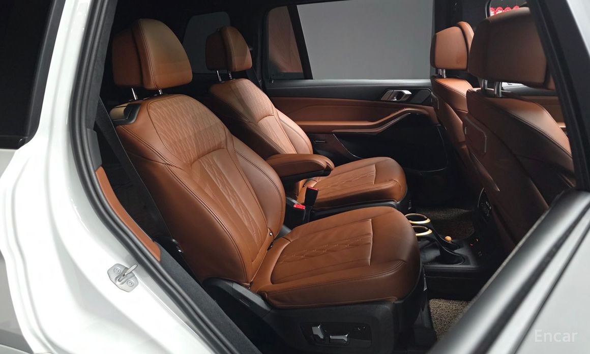2023 BMW X7 I (G07) Рестайлинг xDrive 40i M Sport 6STR с пробегом 22 253 км