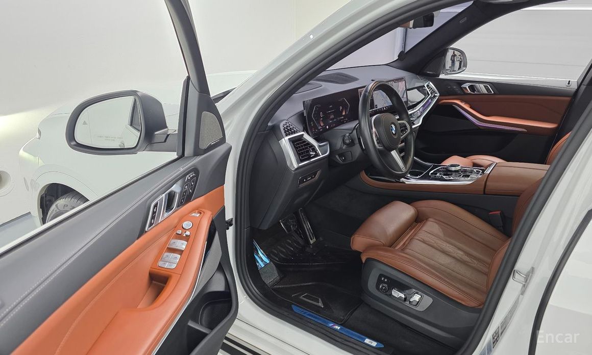 2023 BMW X7 I (G07) Рестайлинг xDrive 40i M Sport 6STR с пробегом 23 501 км