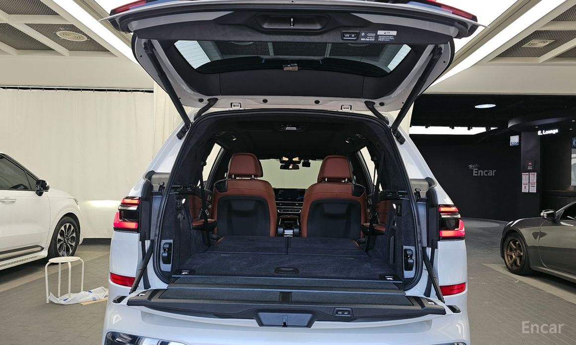 2023 BMW X7 I (G07) Рестайлинг xDrive 40i M Sport 6STR с пробегом 22 943 км