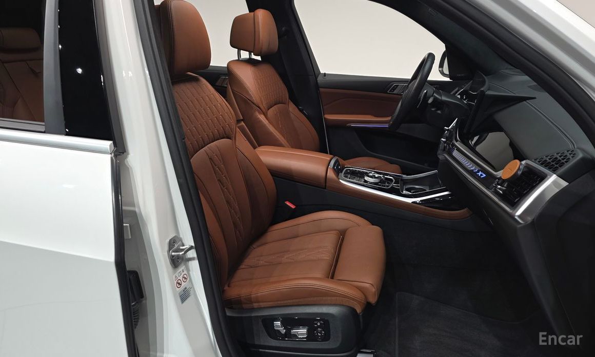 2023 BMW X7 I (G07) Рестайлинг xDrive 40i M Sport 7STR с пробегом 26 805 км