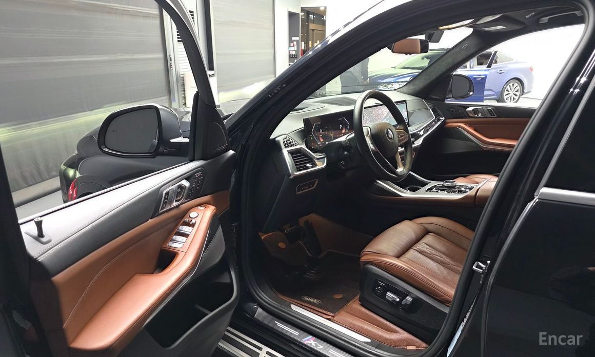 2023 BMW X7 I (G07) Рестайлинг xDrive 40i Design Pure Excellence 7-Seater с пробегом 38 506 км