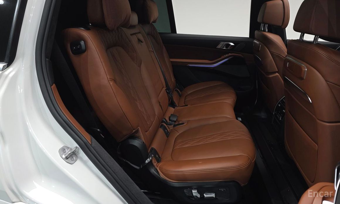 2023 BMW X7 I (G07) Рестайлинг xDrive 40i M Sport 7STR с пробегом 26 805 км