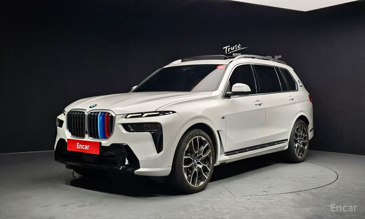 2023 BMW X7 I (G07) Рестайлинг xDrive 40i M Sport 6STR с пробегом 13 381 км