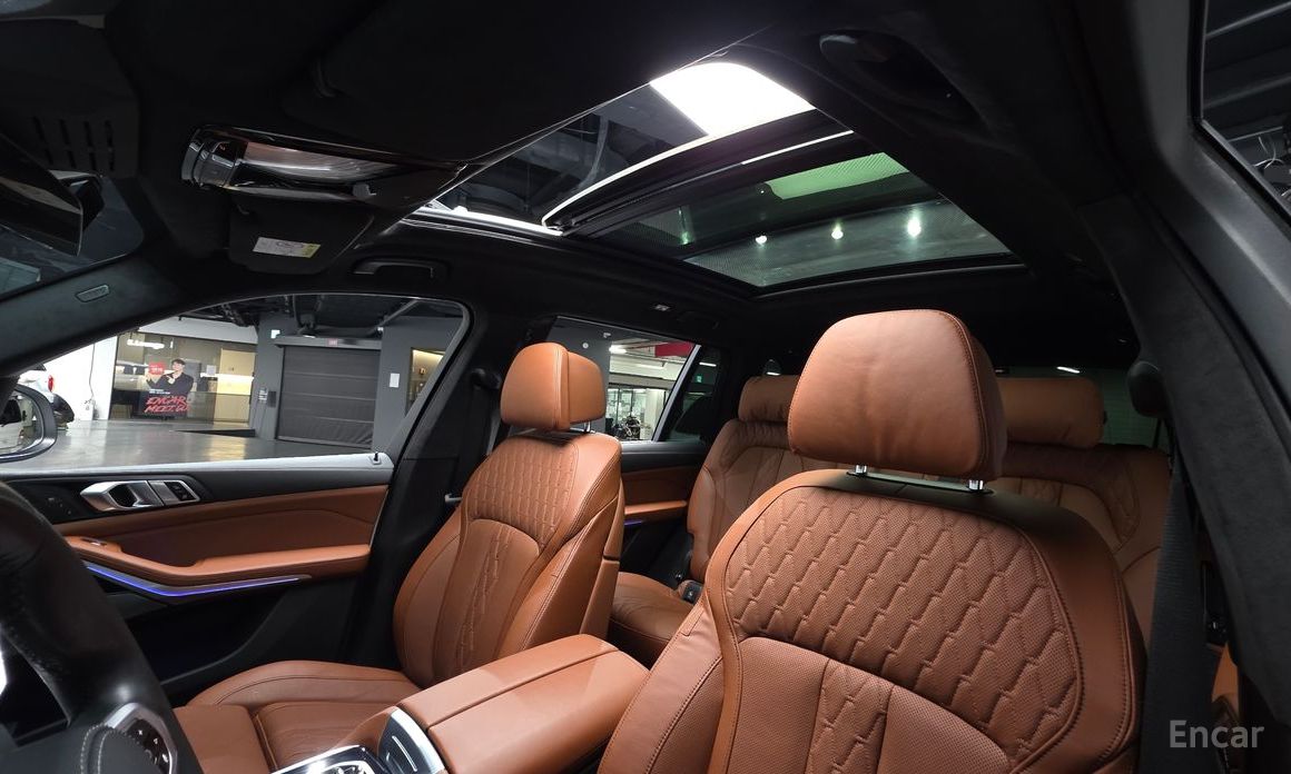 2023 BMW X7 I (G07) Рестайлинг xDrive 40i M Sport 7STR с пробегом 26 805 км