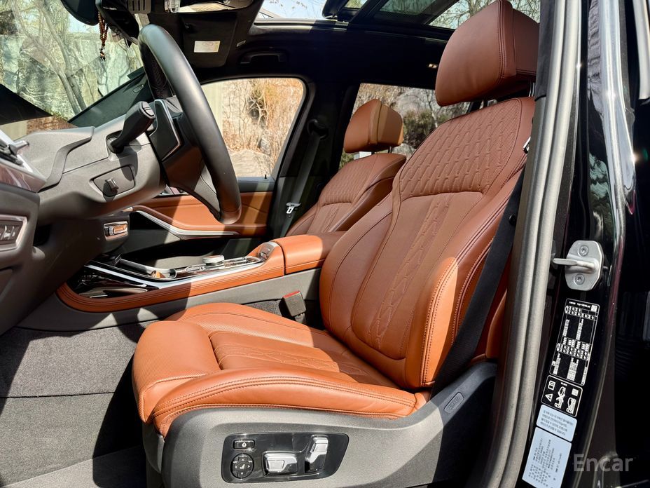 2023 BMW X7 I (G07) Рестайлинг xDrive 40i M Sport 7STR с пробегом 69 581 км