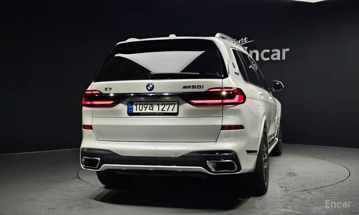 2023 BMW X7 I (G07) Рестайлинг xDrive 40i M Sport 6STR с пробегом 13 381 км