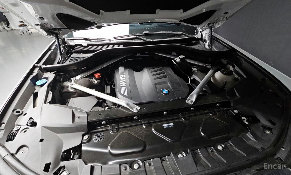 2023 BMW X7 I (G07) Рестайлинг xDrive 40i M Sport 6STR с пробегом 13 381 км