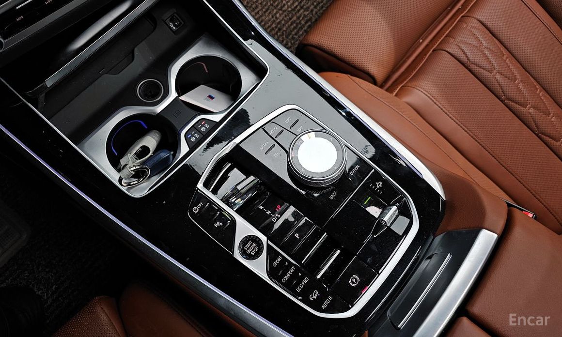 2023 BMW X7 I (G07) Рестайлинг xDrive 40i M Sport 6STR с пробегом 13 381 км