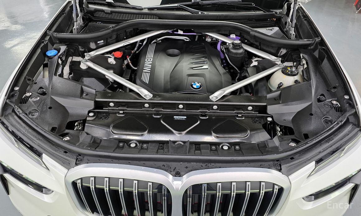 2023 BMW X7 I (G07) Рестайлинг xDrive 40i M Sport 6STR с пробегом 14 077 км