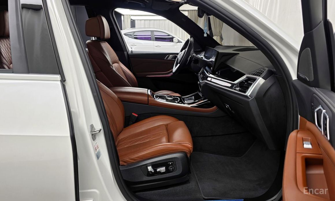 2023 BMW X7 I (G07) Рестайлинг xDrive 40i M Sport 6STR с пробегом 46 920 км