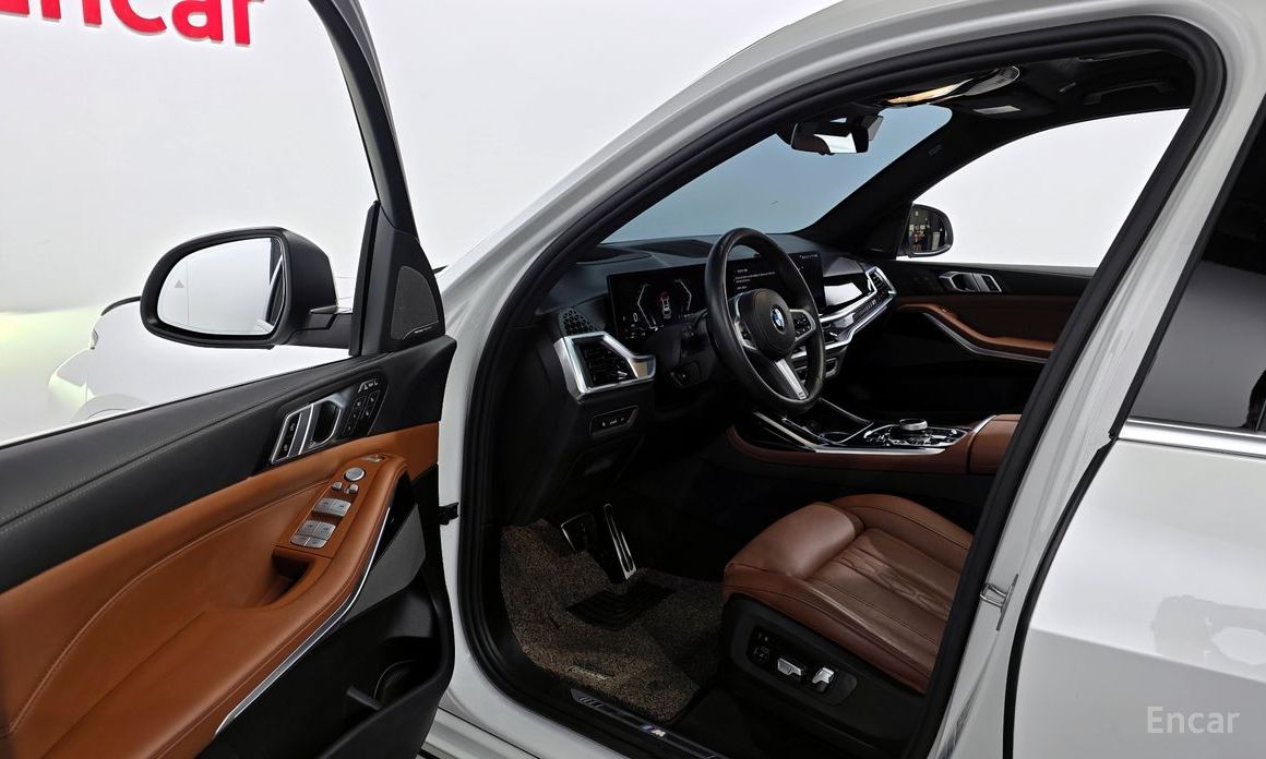 2023 BMW X7 I (G07) Рестайлинг xDrive 40i M Sport 6STR с пробегом 14 077 км