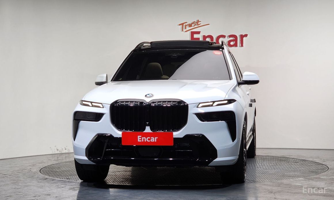 2023 BMW X7 I (G07) Рестайлинг xDrive 40i M Sport 6STR с пробегом 29 050 км