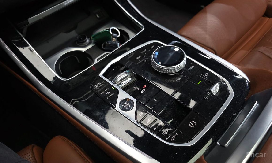 2023 BMW X7 I (G07) Рестайлинг xDrive 40i M Sport 6STR с пробегом 40 095 км