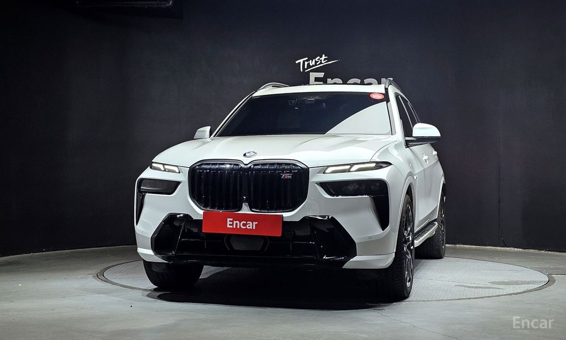 2023 BMW X7 I (G07) Рестайлинг xDrive 40i M Sport 6STR с пробегом 22 029 км