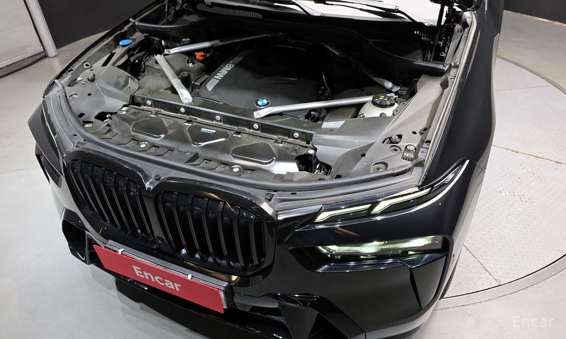 2023 BMW X7 I (G07) Рестайлинг xDrive 40i M Sport 7STR с пробегом 53 683 км