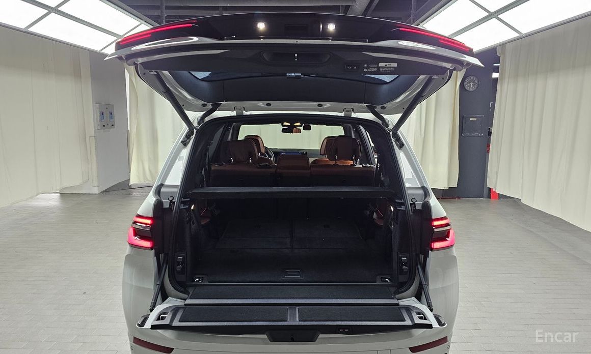 2023 BMW X7 I (G07) Рестайлинг xDrive 40i Design Pure Excellence 7-Seater с пробегом 25 612 км