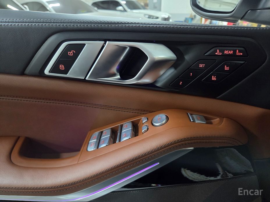 2023 BMW X7 I (G07) Рестайлинг xDrive 40i M Sport 6STR с пробегом 35 875 км