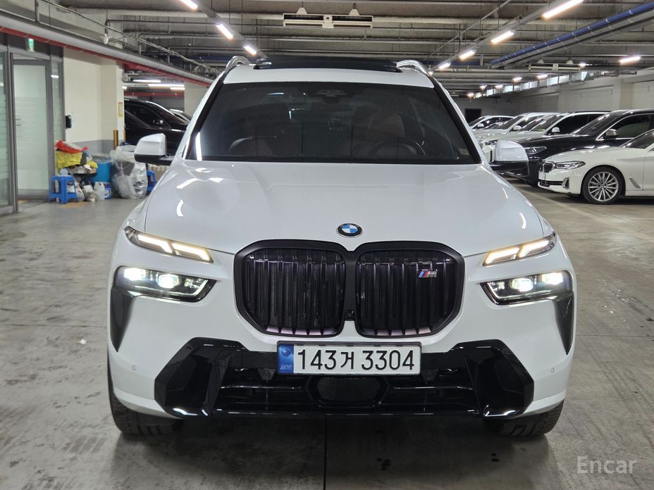 2023 BMW X7 I (G07) Рестайлинг xDrive 40i M Sport 6STR с пробегом 35 875 км