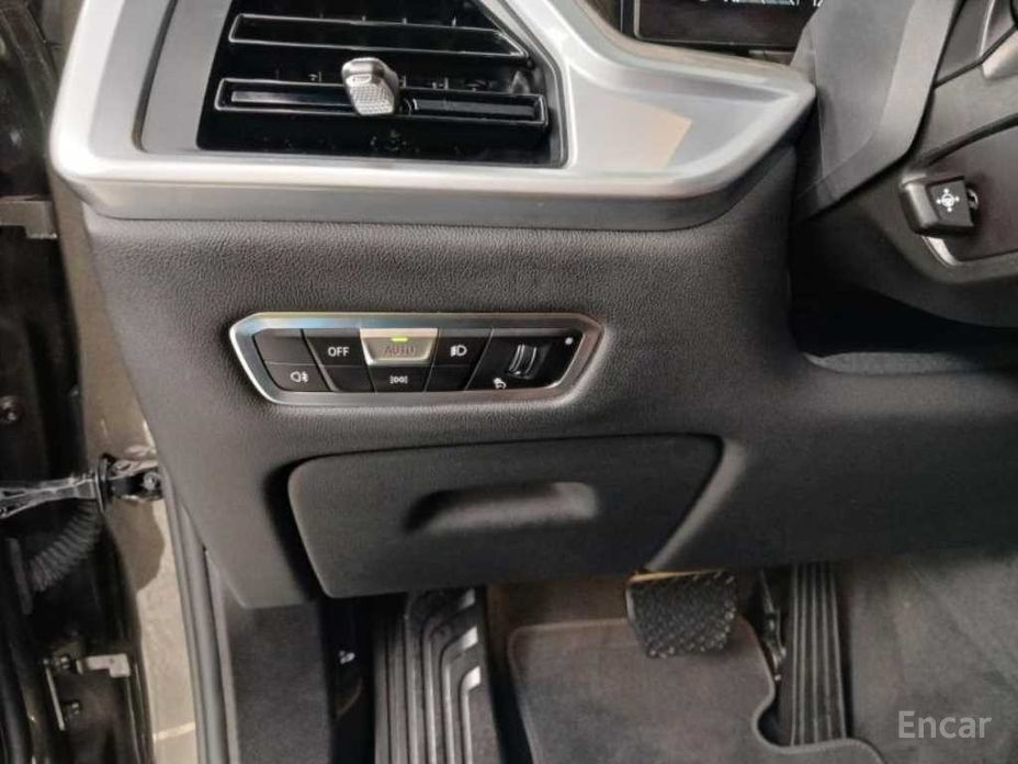 2023 BMW X7 I (G07) Рестайлинг xDrive 40d Design Pure Excellence 7-Seater с пробегом 40 988 км