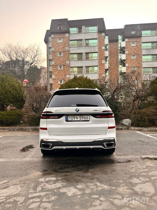 2023 BMW X7 I (G07) Рестайлинг xDrive 40i M Sport 6STR с пробегом 54 622 км